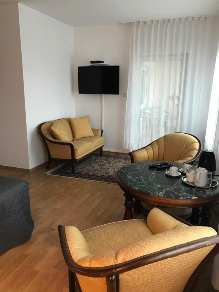 Monte Christo Apartment เมียสต์โก ภายนอก รูปภาพ